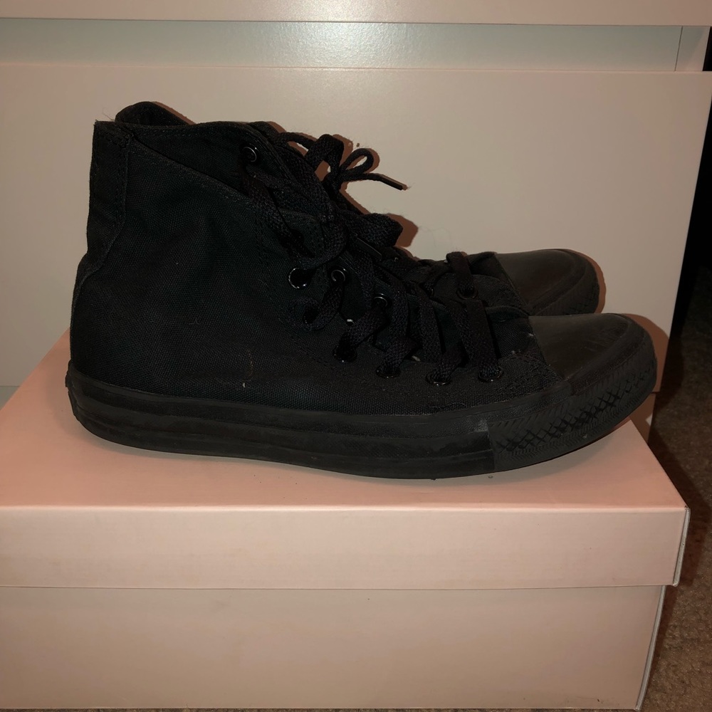 Black Converse
